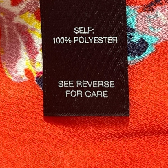 BUCKLE BLACK Red Abstract Feathers Palms Floral Blouse Size XL Whimsy Career - Picture 4 of 11